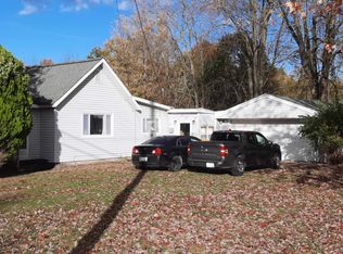 12601 Nichols Rd, Burt, MI 48417