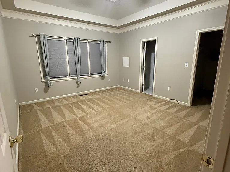 307 Lake Lennox Dr — Photo 3