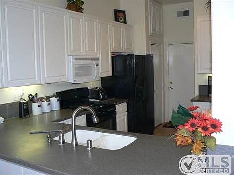 4th image of 9628 Galvin Ave
