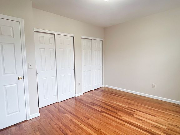 4th image of 15 Dorothy St #17B1
