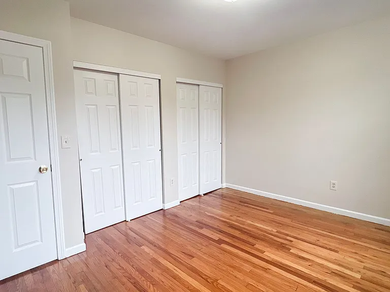 15-17 Dorothy St / Dorothy Apartments LLC — Photo 4
