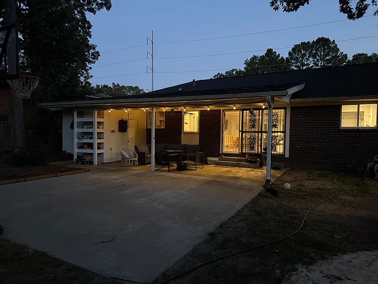 7300 W Markham St — Photo 21
