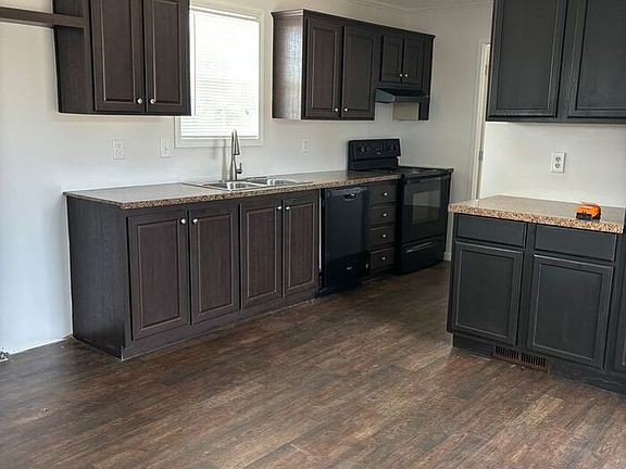 5th image of 161 Plum Dr