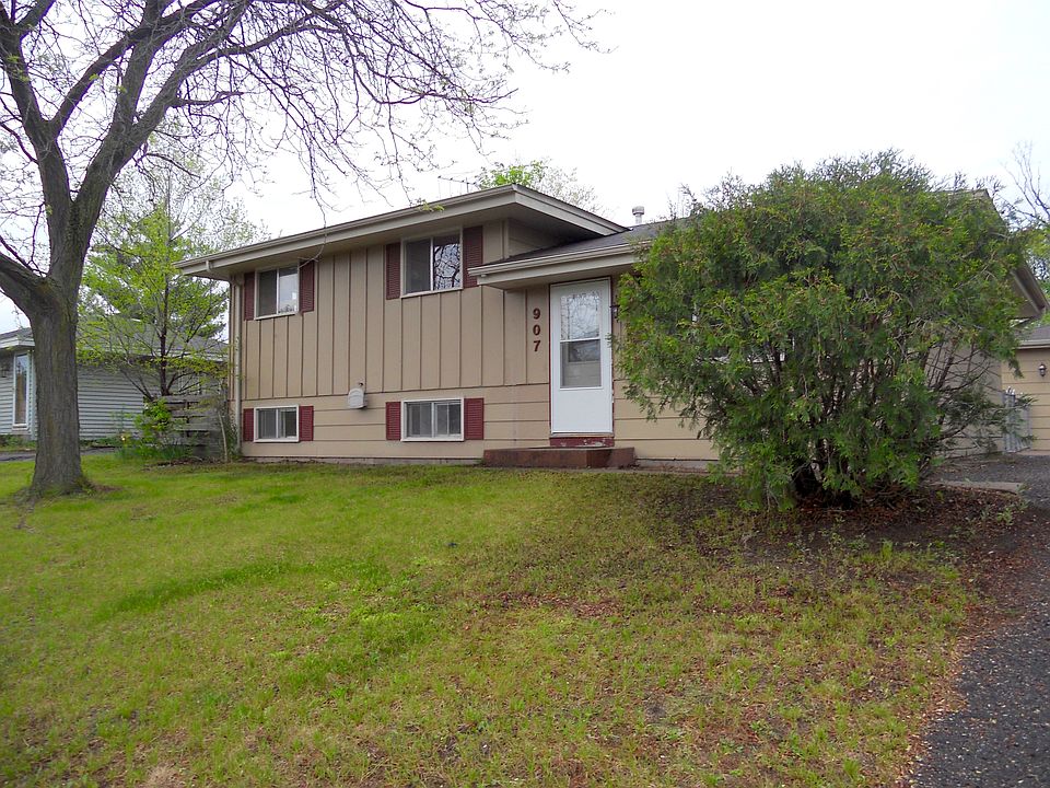 1st image of 907 38th Ave