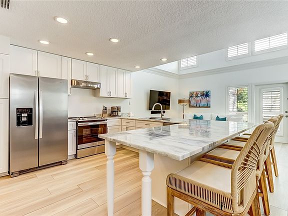 4th image of 3046C 1st Ave
