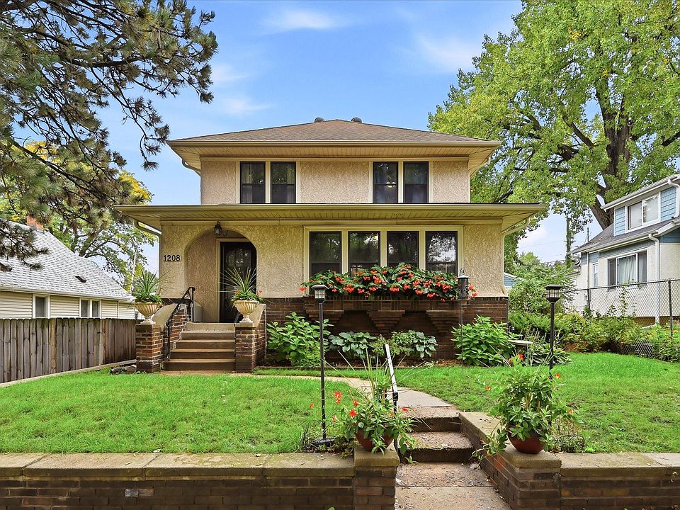 1st image of 1208 Palace Ave