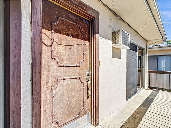 3rd image of 1840 Camden Ave APT 202