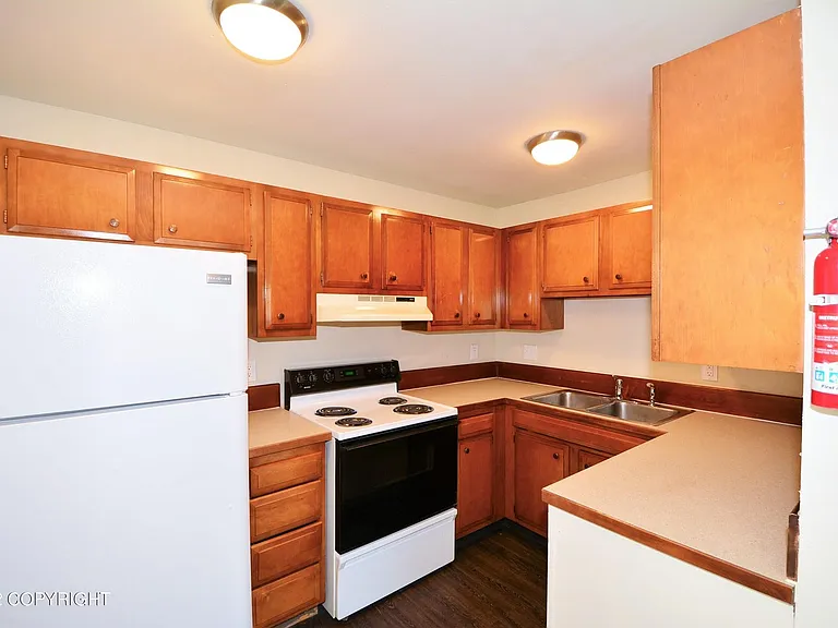 1462 W 26th Ave #19 — Photo 9