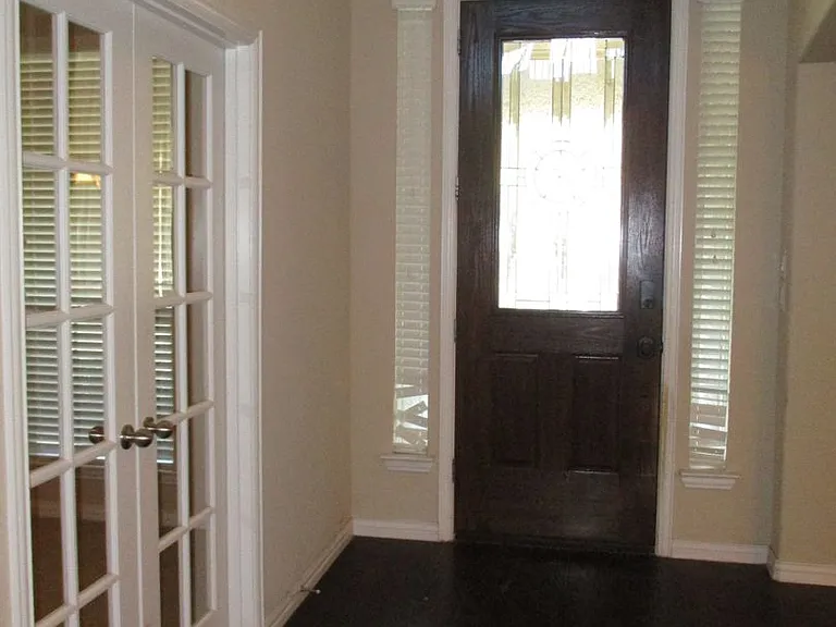 2505 Mesa Glen Dr — Photo 9