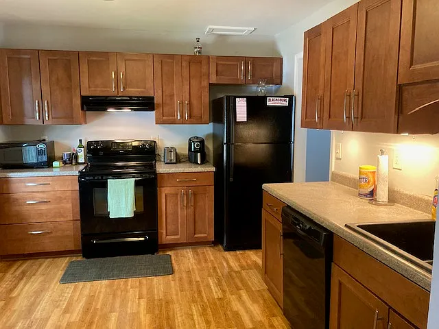 326 Loudon Rd — Photo 2