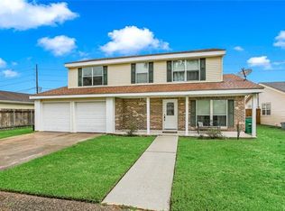 3860 Deerrun Ln, Harvey, LA 70058