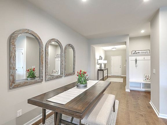 5th image of 105 Congo Ct