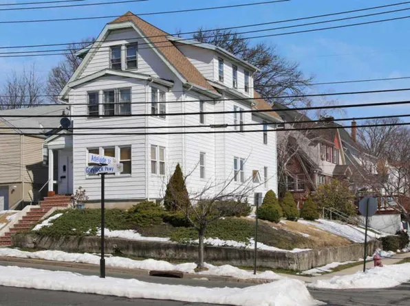 374 Greylock Prwy, Belleville, NJ 07109