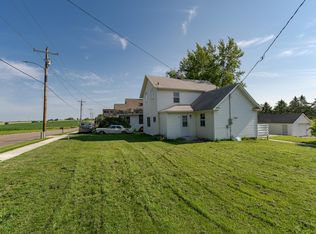 105 10th St NW, Plainview, MN 55964