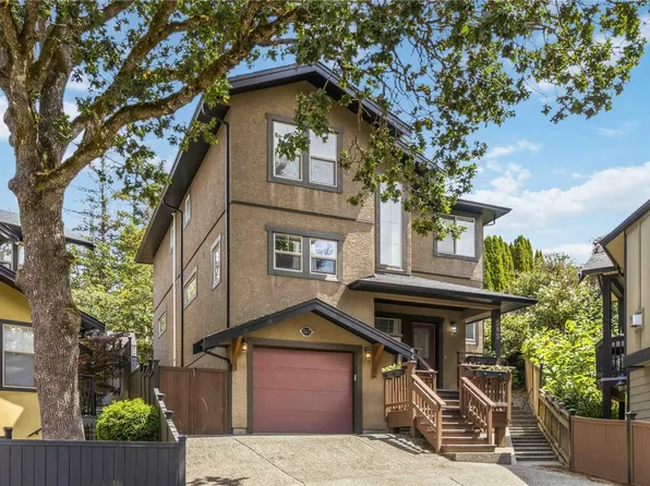 585 Atticus Ct, Langford, BC V9B 0C8