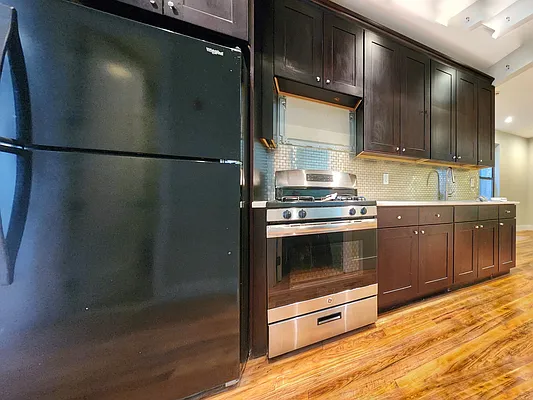 Rented by RELEASE NY | media 5