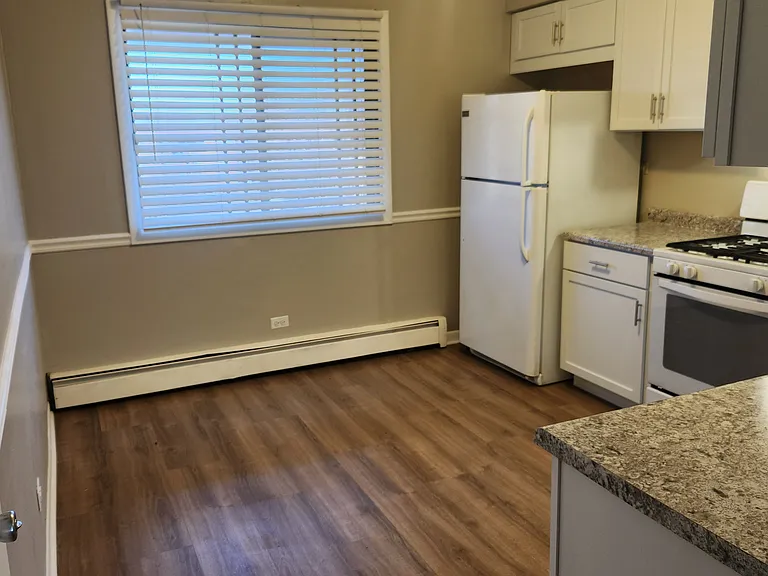 7813 Woodward Ave #3B — Photo 11