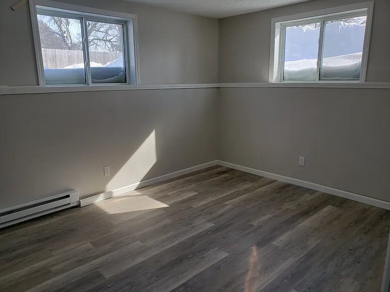 119 1st Ave NE #2 — Photo 3