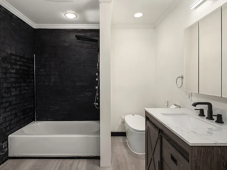 2851 Evergreen Point Rd — Photo 15