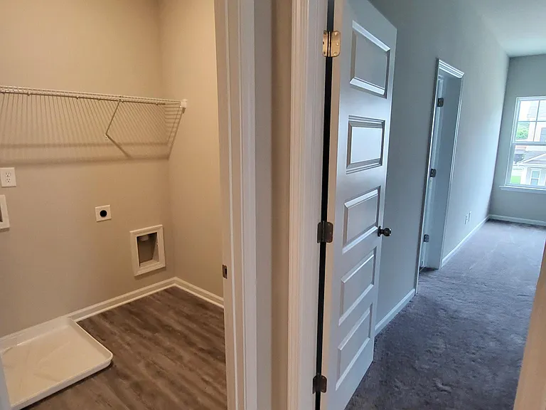 3847 Clarington Dr — Photo 11
