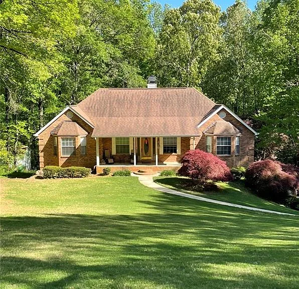 145 Gill Ln — Photo 1