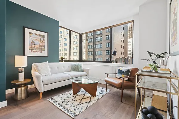 Rented by Mirador Real Estate | media 42