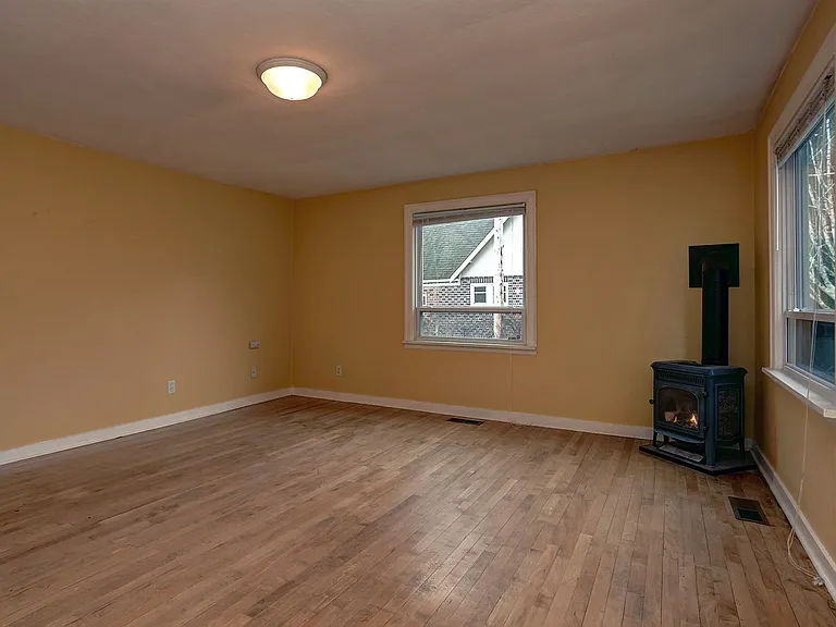 2803 Birchwood Ave — Photo 10