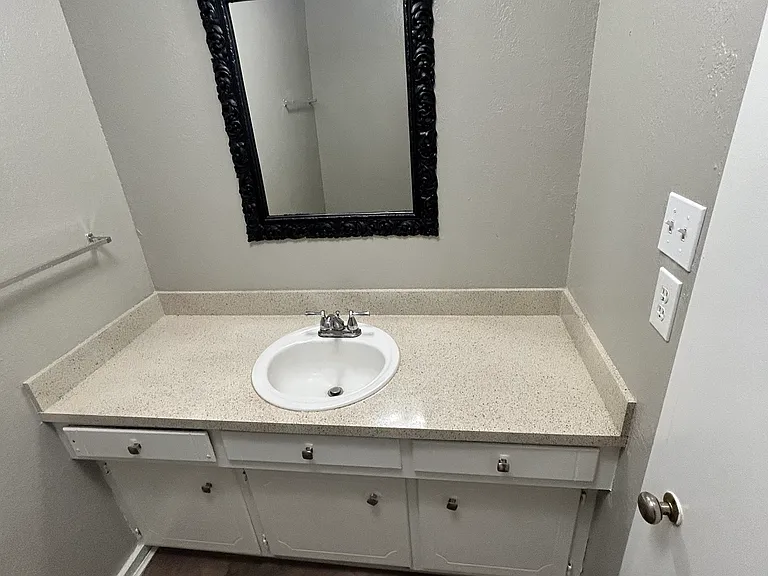 7106 N County Road 1600 #B — Photo 5