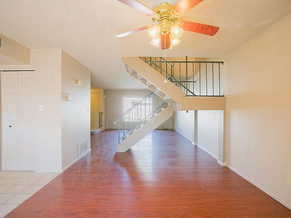 3rd image of 8407 N 54th Ln