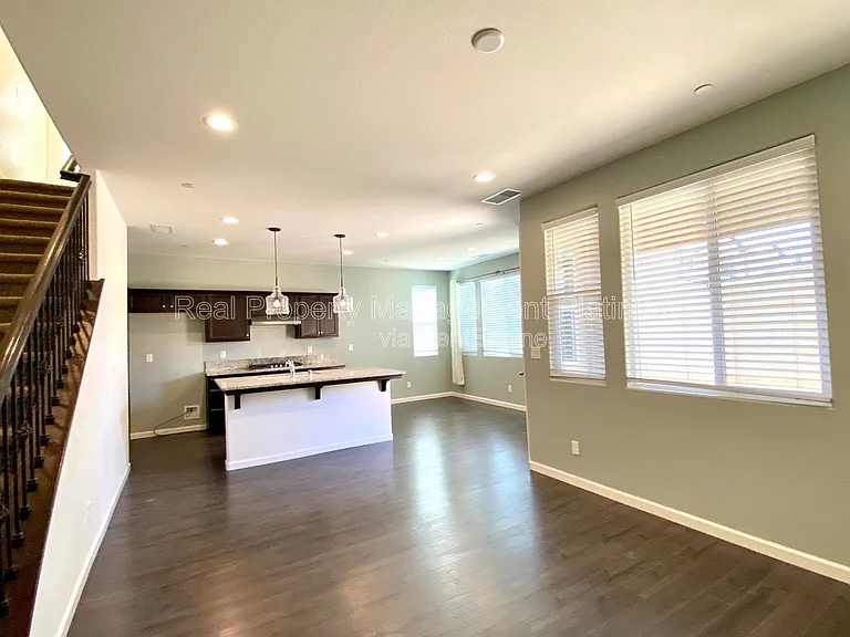 2534 Mustang Dr — Photo 14