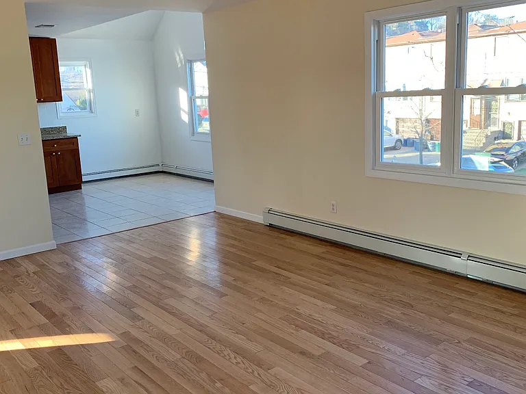46 Adams Ave #2C — Photo 4