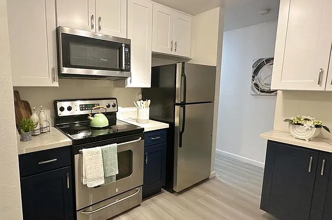 1730 Halford Ave #53 — Photo 9