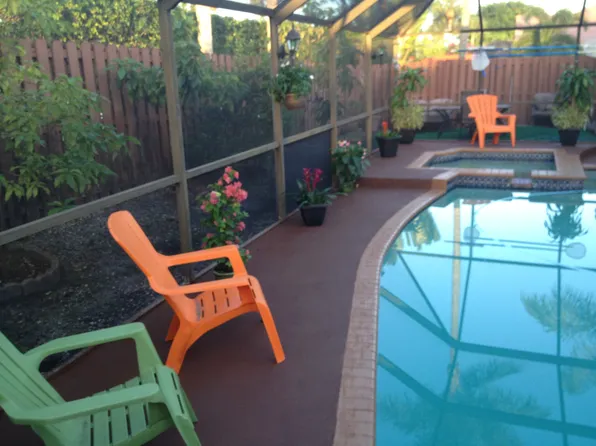 11531 SW 9th Ct, Pembroke Pines, FL 33025