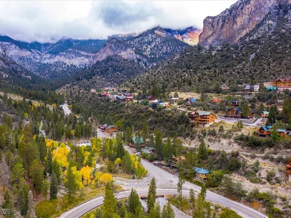 4925 Spruce Rd, Las Vegas, NV 89124