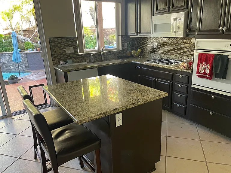 30760 Branford Dr — Photo 6