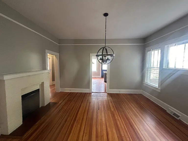 2827 Wilmot Ave — Photo 23