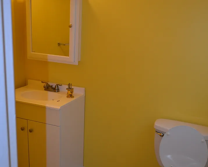 201-203 Maple Grove Way — Photo 8