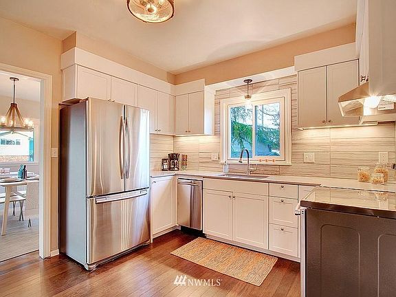 Kitchen with stainless steel appliances