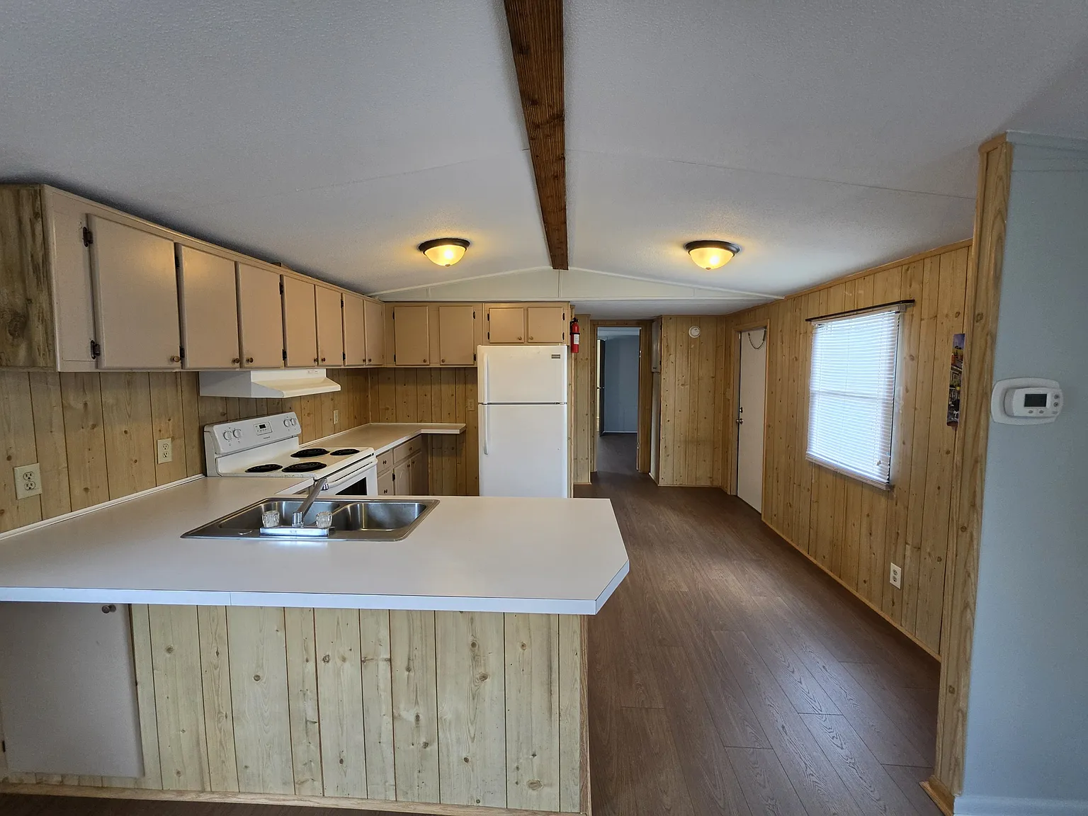 105 Colonial Court/Froehlich - 1 — Photo 3