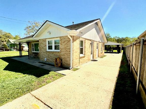 2nd image of 645 Oak Ave