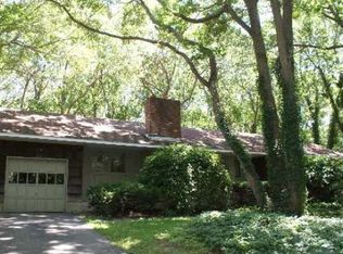 5 Leatherstocking Ln, Stony Brook, NY 11790