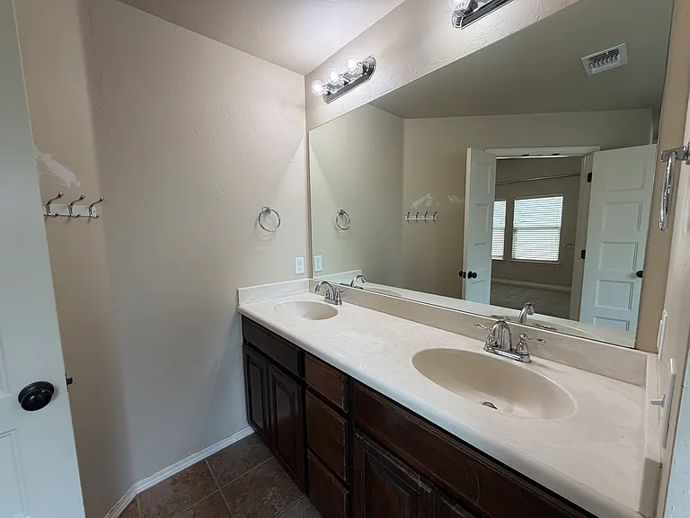 3420 Bear Mountain Dr — Photo 26