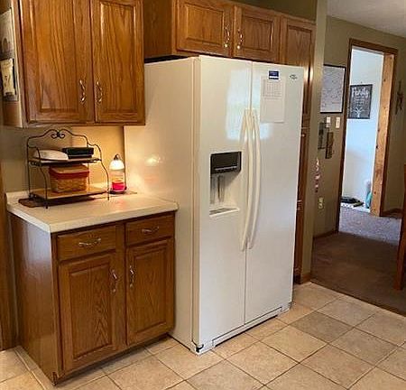 5th image of 396 Sheffield Dr