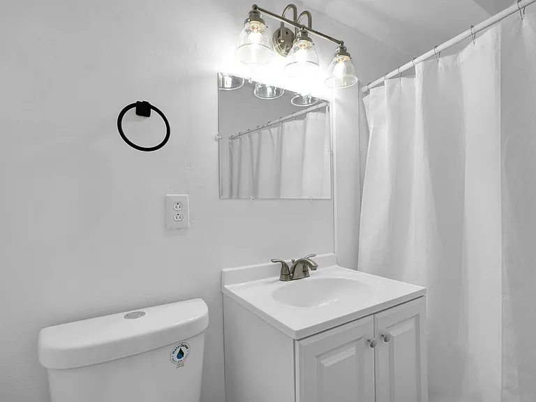 406 Edgar St #4 — Photo 15