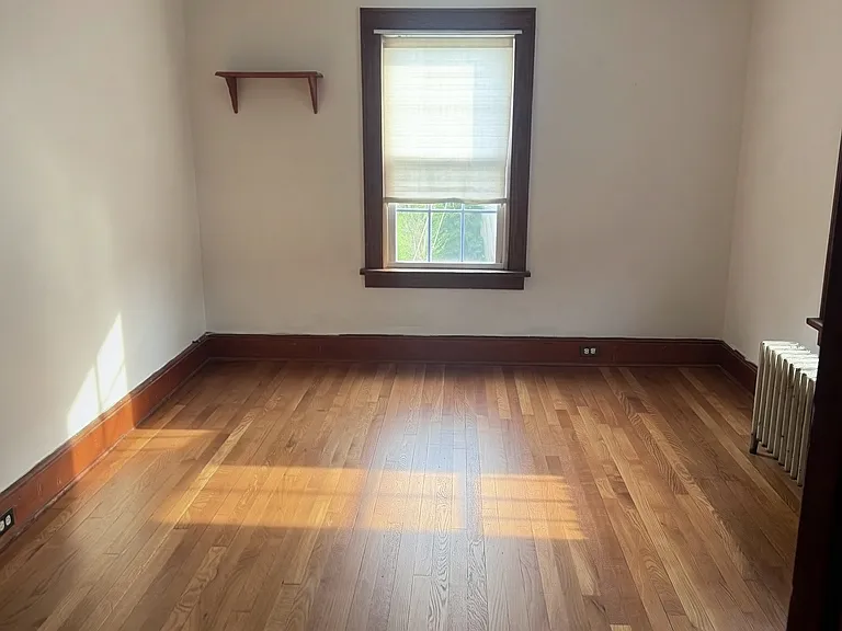 130 Spring Valley St — Photo 8
