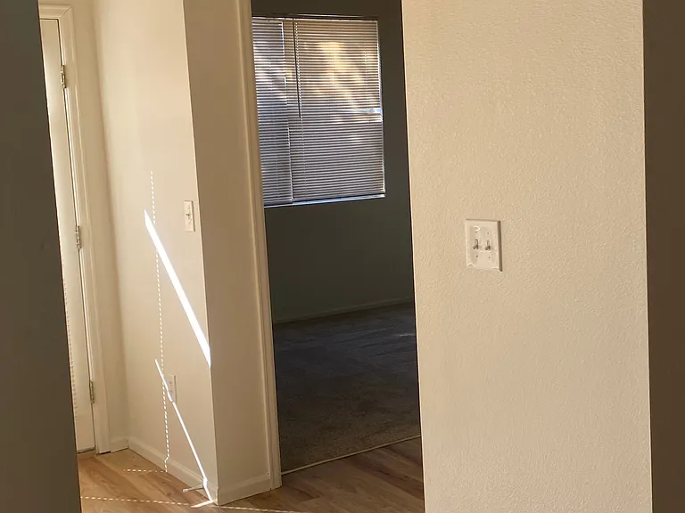 2541 S Bahama Cir #B — Photo 21