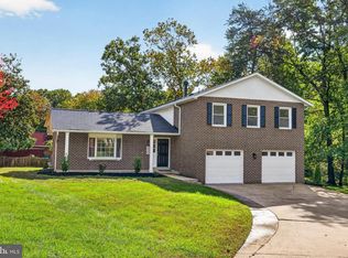 6661 Newchandler Ct, Burke, VA 22015
