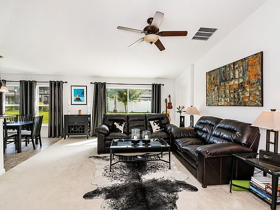 4th image of 10758 Clover Walk Dr