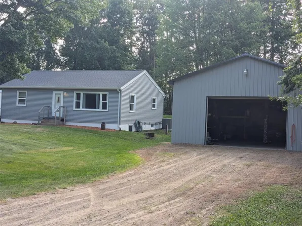 1706 Peterson Avenue, Eau Claire, WI 54703