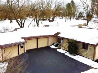 2086 Needhammer Rd, Pottstown, PA 19464